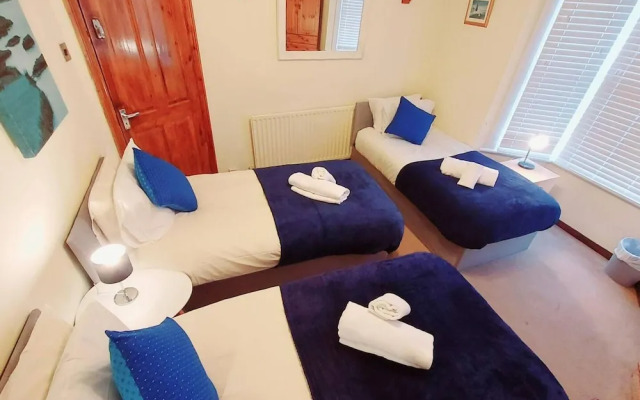 Garfield Villa-beautiful 4-bed House in Gillingham