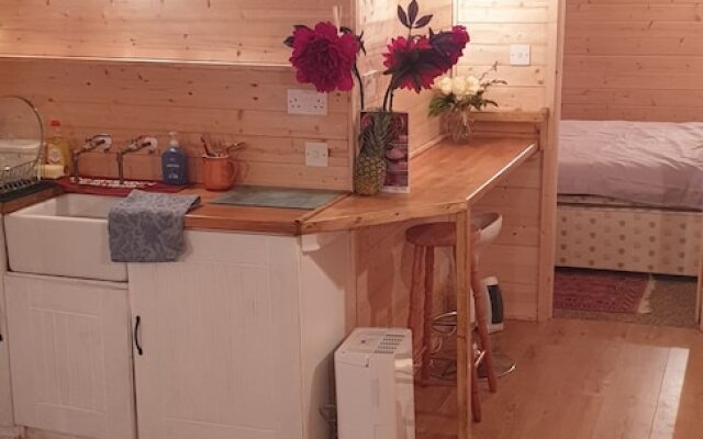 The Oxford Cabin, Captivating, Customisable & Cosy