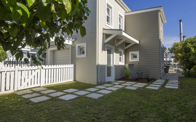 Thesen Islands Holiday House