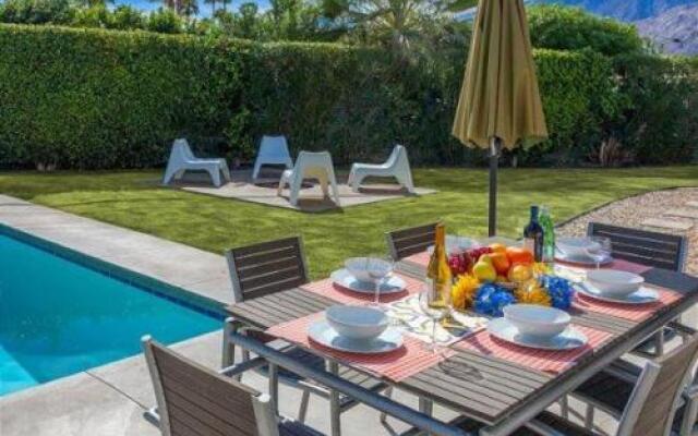 Desert Chill-Pool-Spa-5br/4ba