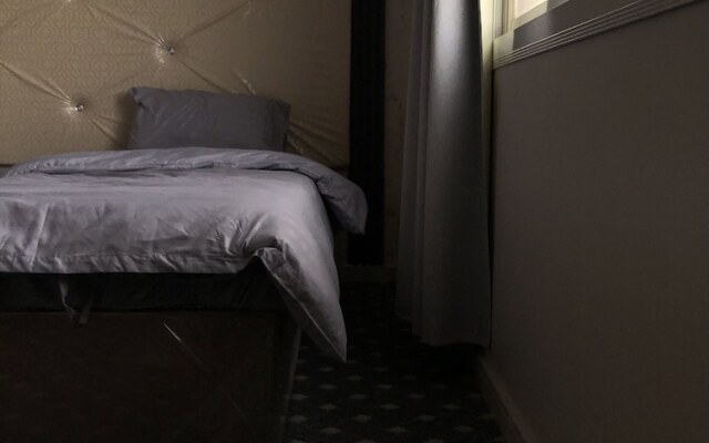 Al Ghazali Suites