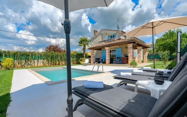 Villa Ida With View
