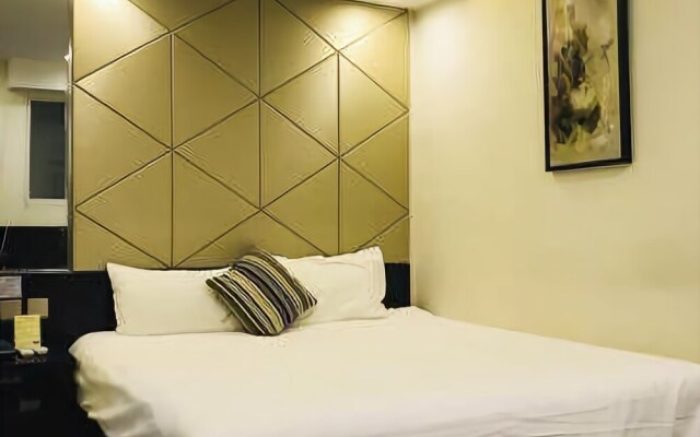 Fast 109 Hotel Chain Shanghai Baoshan Road Metro Station