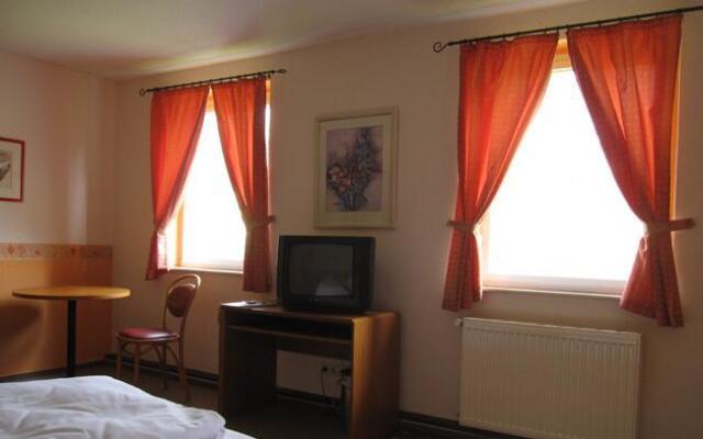 Hotel Märkisches Gutshaus und Pension Am Berg