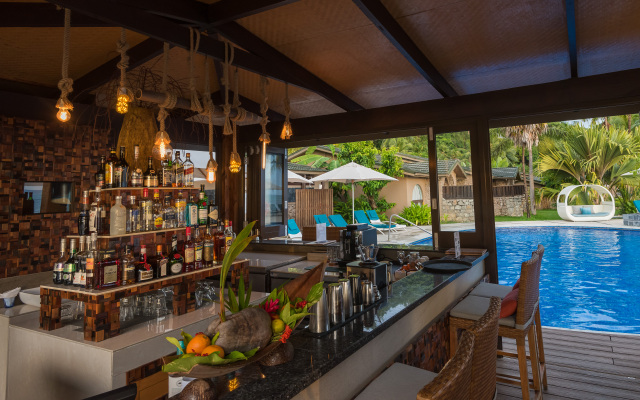 Coco de Mer Hotel and Black Parrot Suites