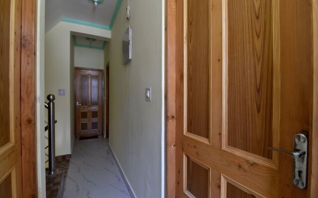 OYO 14075 Lavyansh Cottage