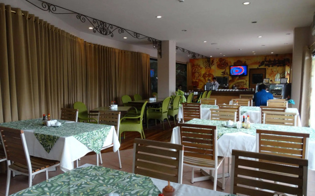 Casa Leticia Business Inn
