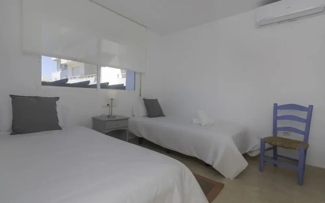 Frontline Duplex With Paradisiacal Views