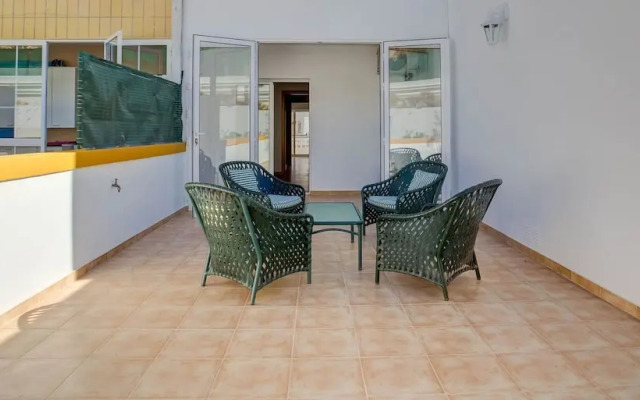 Elizabet Modern Apartment in the Heart of the Ci