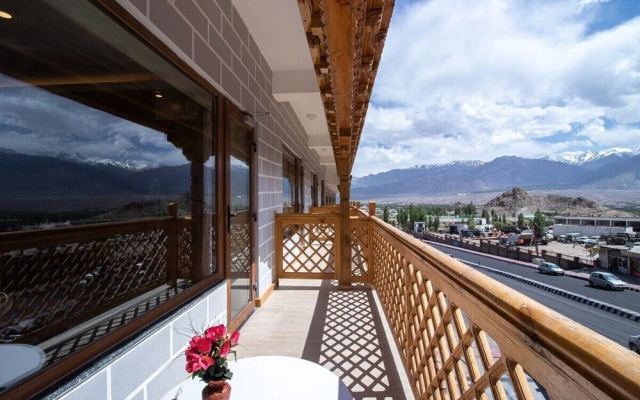 Mentokling Residency Ladakh