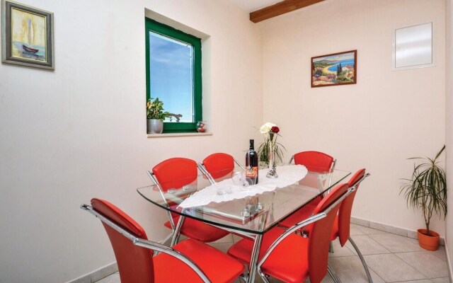 Stunning Home in Podstrana With Wifi and 3 Bedrooms