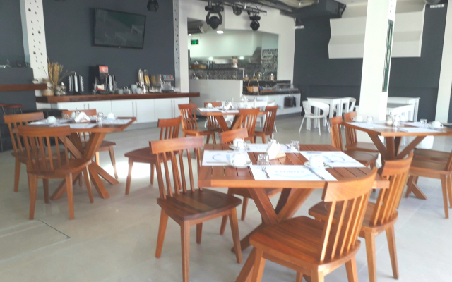 Dionisos Hotel