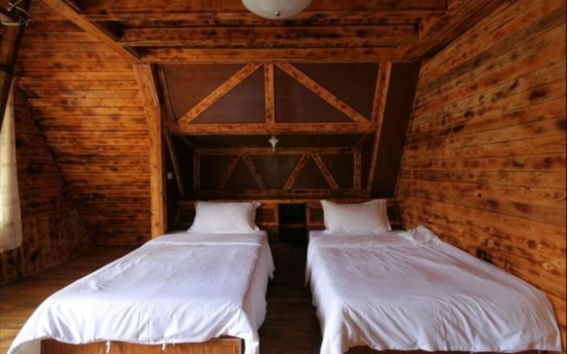 Lake-House Resort