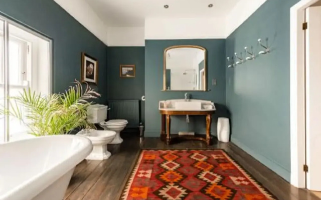Host Stay Wellington House