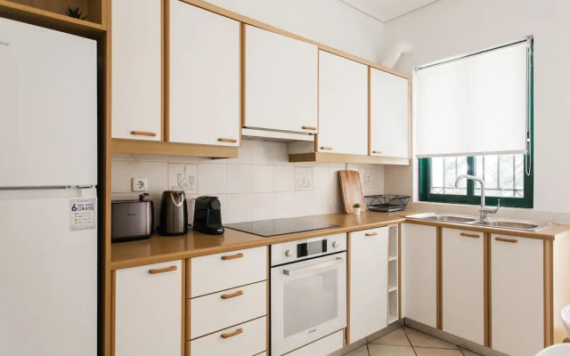 Top-Class 2BR Apartment in Marousi
