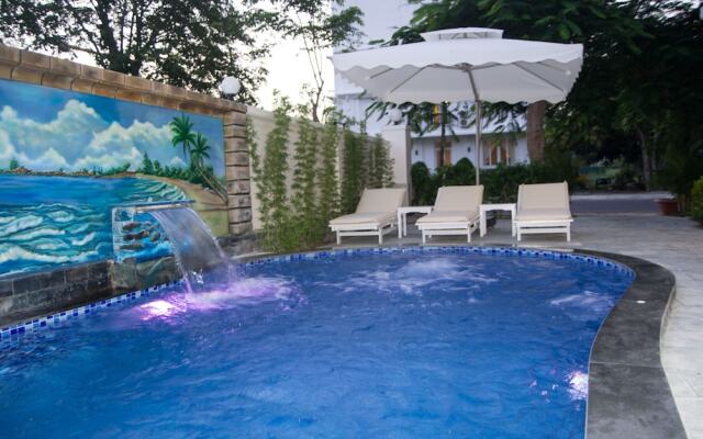 Sun & Sea Hotel
