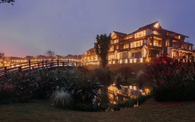 Emei Utopia Hentique Resort