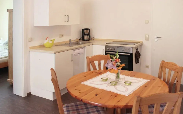 Cosy Apartment in Weissig With Garden