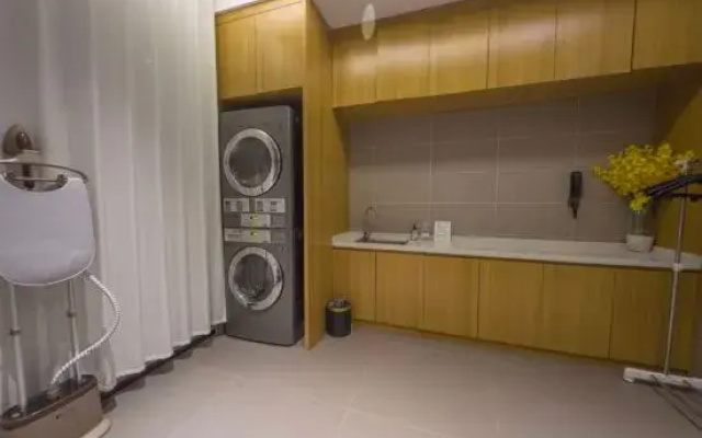 Homeinn Selected Hotel (Qingdao Jinshatan Tianshan Subway Station)