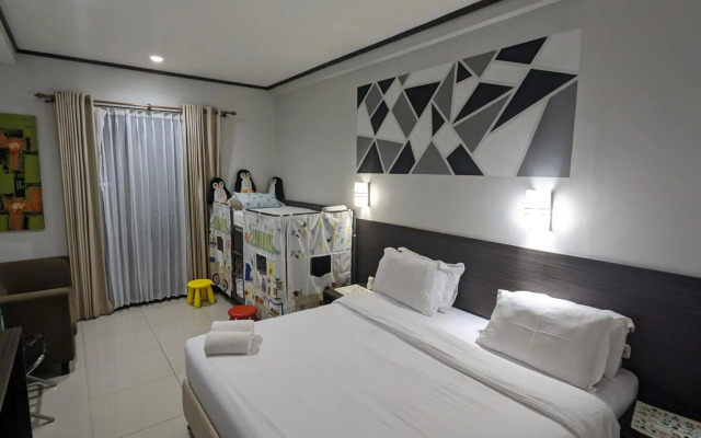 Summer Hills Hotel