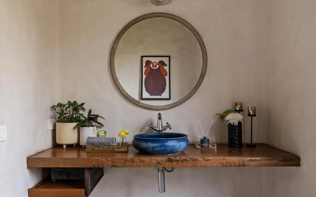 LohonoStays Om Anantha