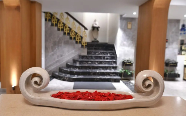 The Cedar Grand - Hotel & Spa