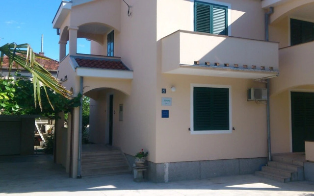 Apartments Aurora
