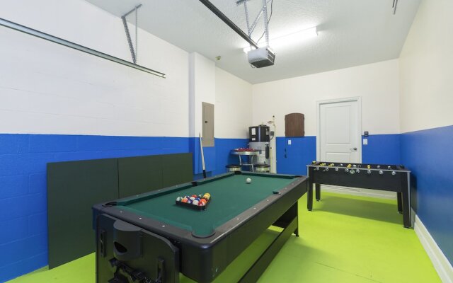 4784 Kings Castle Circle