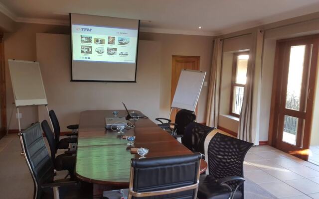 Executive Suite Woodmead East - Adults Only