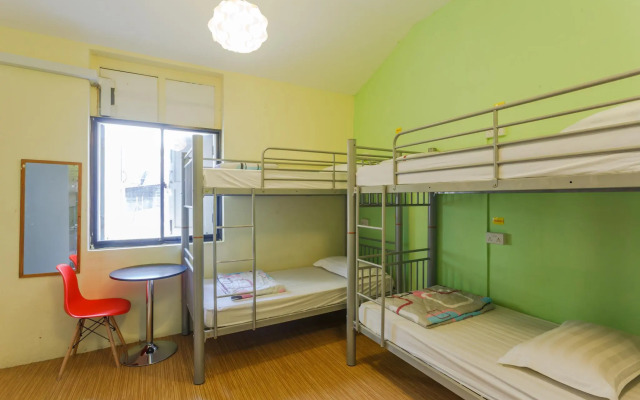 The Hive Singapore Hostel