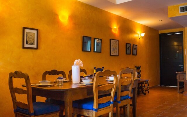 Bosque De Los Aluxes 304 1 Bedroom Condo