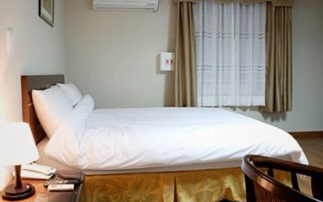 Yes Hotel