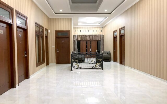 Hillside Suite Guest House