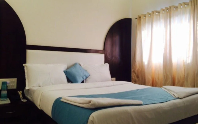 Alfa Grand by FabHotels