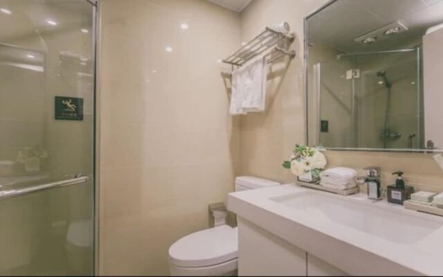 Carol Service Apartment