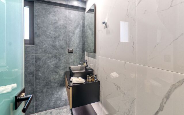 Sapphire Horizon Suites