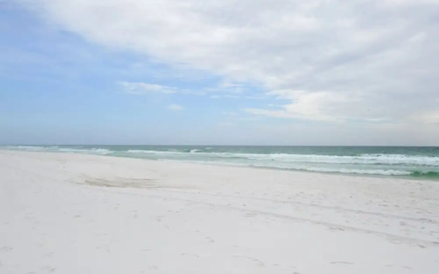 Huntington By The Sea 303