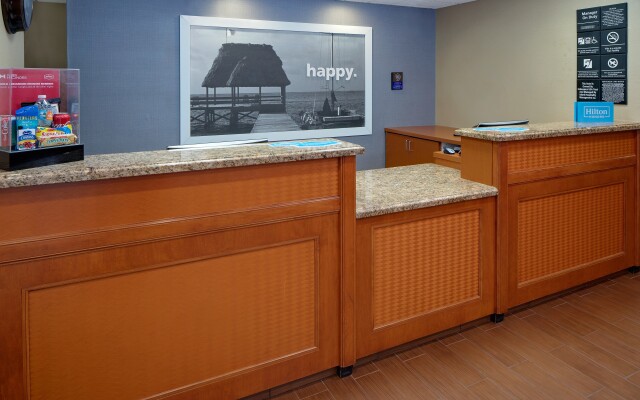 Hampton Inn Naples Central