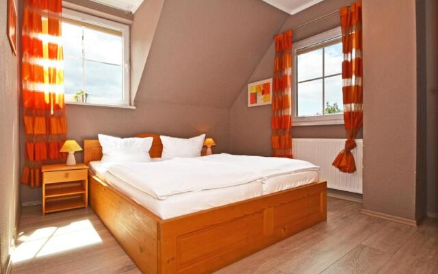 Villen am See - 4-Raum Häuser DHH Golfblick