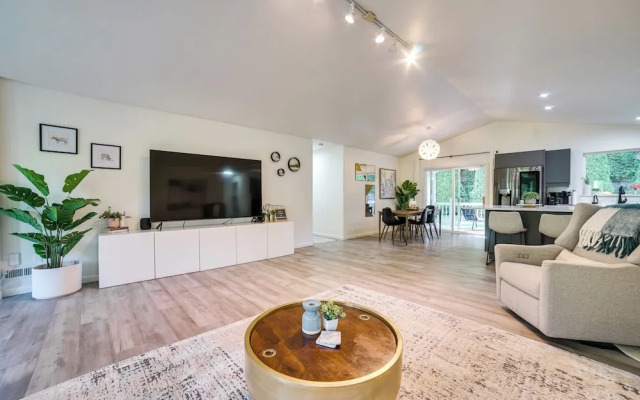 Issaquah Retreat Near Lake Sammamish State Park!