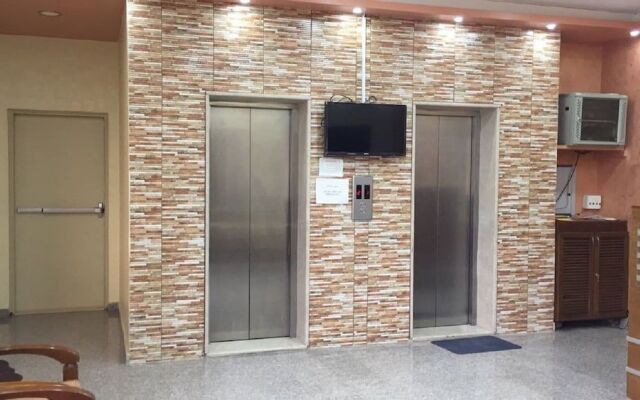 Ikhwa studio apartments -Female guests only-