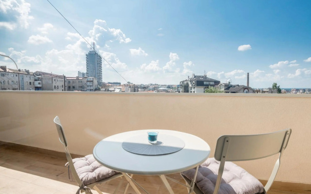 Urban ZEN with View - City Break Apartments