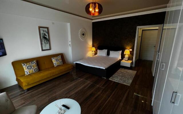 White Tower Mamaia, apartment privat - studio