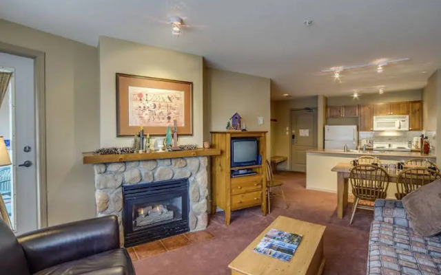 Town Plaza Suites - 2 Bedroom