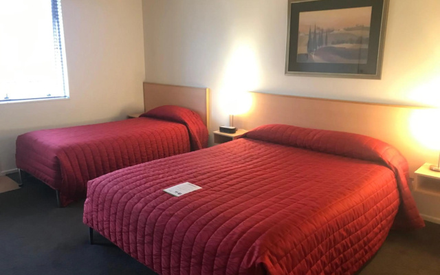 Harbour City Motor Inn – Guest Rooms – Tauranga