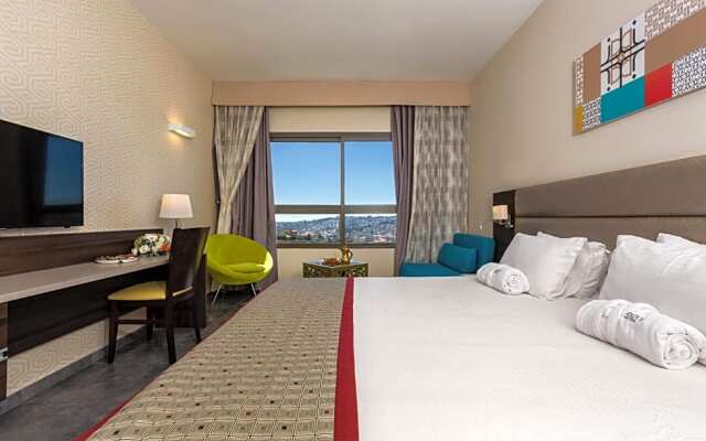 Ramada Olivie Nazareth