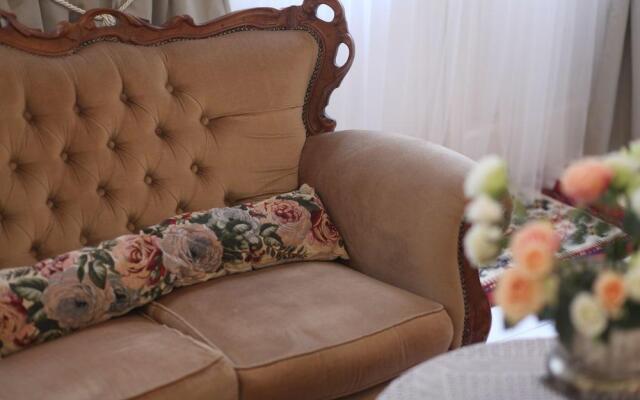 Neo baroque with terrace
