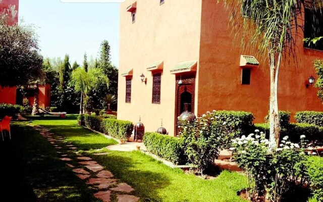 Villa With 3 Bedrooms in Aghmat, With Wonderful Mountain View, Private Pool, Enclosed Garden