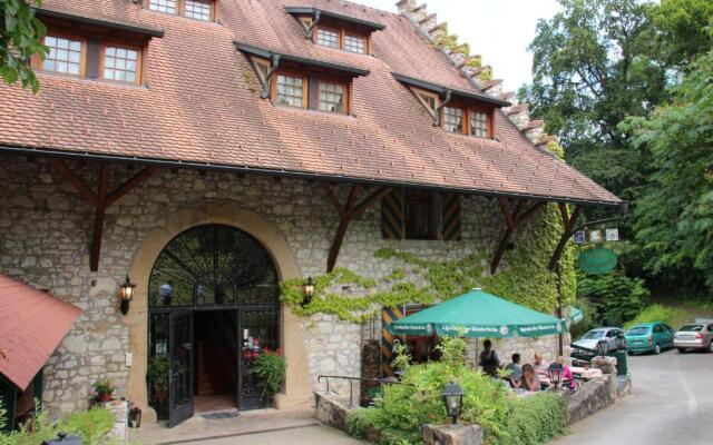 WASSERSTELZ Historisches Genusshotel & Restaurant am Rhein