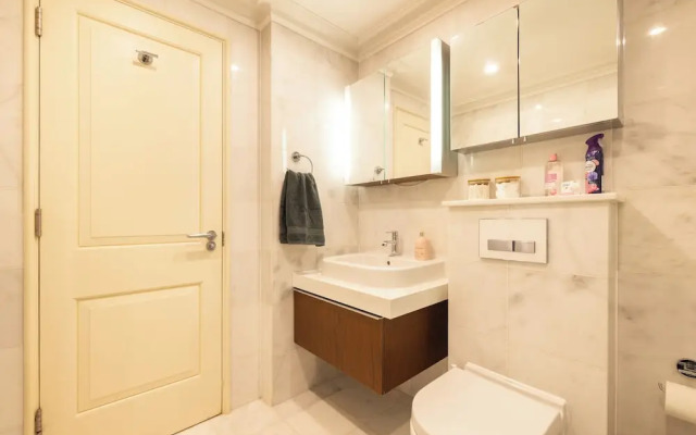 Paddington 7-bed 13-guest Massive House W/patio
